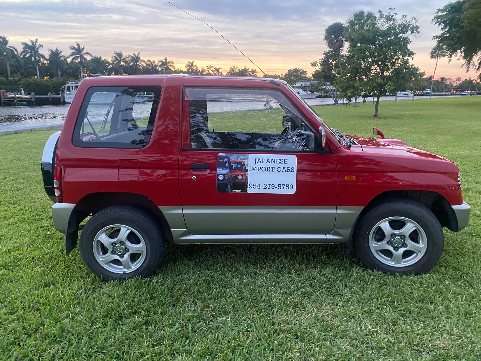Mitsubishi Pajero Mini